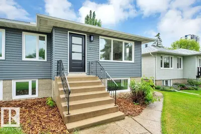 Interior photo 1 of 8712 89 AV NW