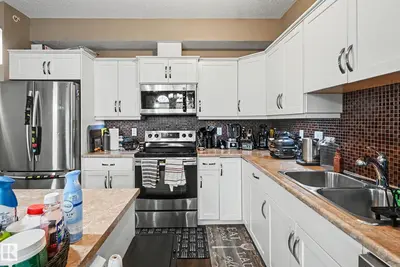 Interior photo 3 of #402 8730 82 AV NW
