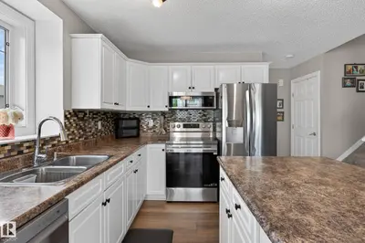 Interior photo 4 of 79 CALVERT WD