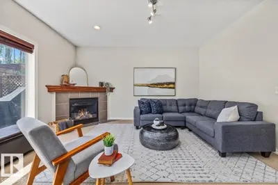 Interior photo 3 of 3056 SPENCE WD SW