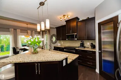 Interior photo 4 of 504 CRANDELL CT