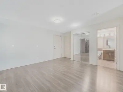 Interior photo 3 of #117 6070 SCHONSEE WY NW