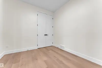 Interior photo 3 of 3602 44 AV