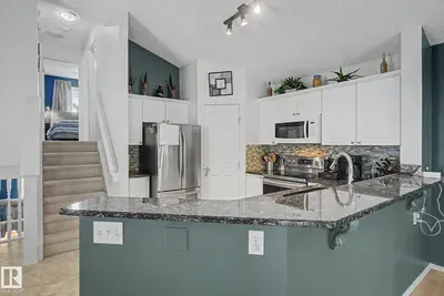 Interior photo 2 of 1622 TOMPKINS WD NW