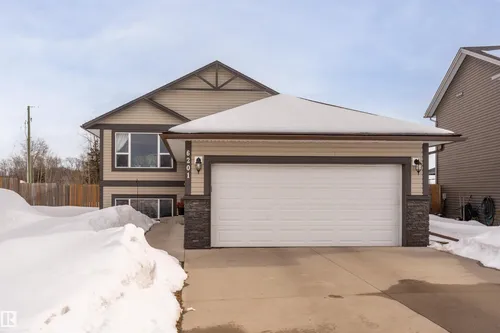 6201 45 ST, Cold Lake - $419,000