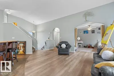 Interior photo 3 of 3901 44 AV
