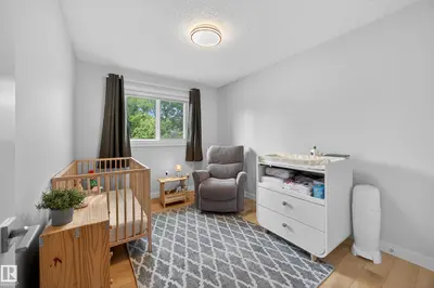 Interior photo 4 of 9915 154 ST NW