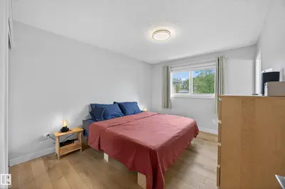 Interior photo 2 of 9915 154 ST NW
