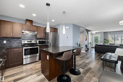 Interior photo 4 of 2833 Chokecherry PL SW