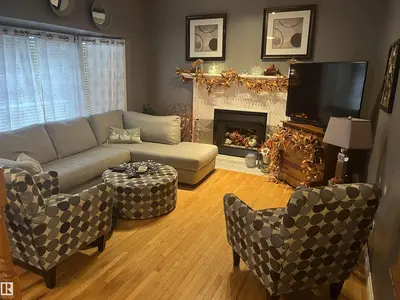 Interior photo 1 of 5134 59 AV