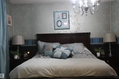 Interior photo 4 of 5134 59 AV