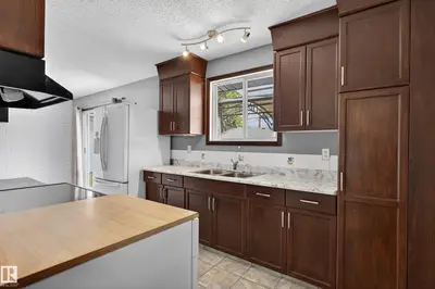 Interior photo 2 of 13427 114 ST NW