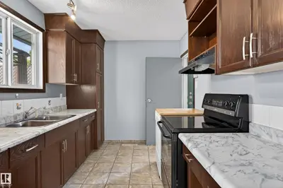 Interior photo 3 of 13427 114 ST NW
