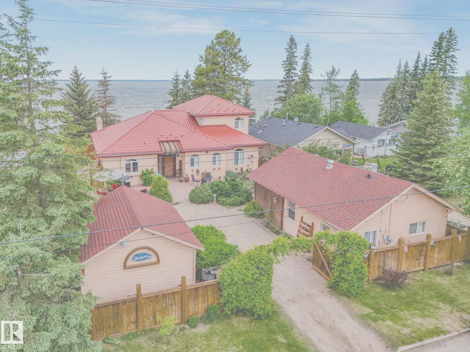 511 1 AV, Rural Wetaskiwin County - 3 bedroom Detached Single Family for sale
