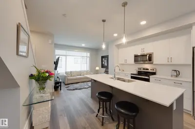 Interior photo 3 of #34 1729 KEENE CR SW