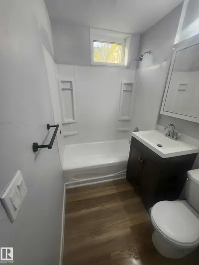 Interior photo 2 of 11308 94 ST NW