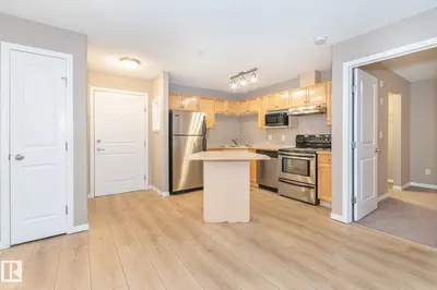 Interior photo 1 of #109 245 EDWARDS DR SW