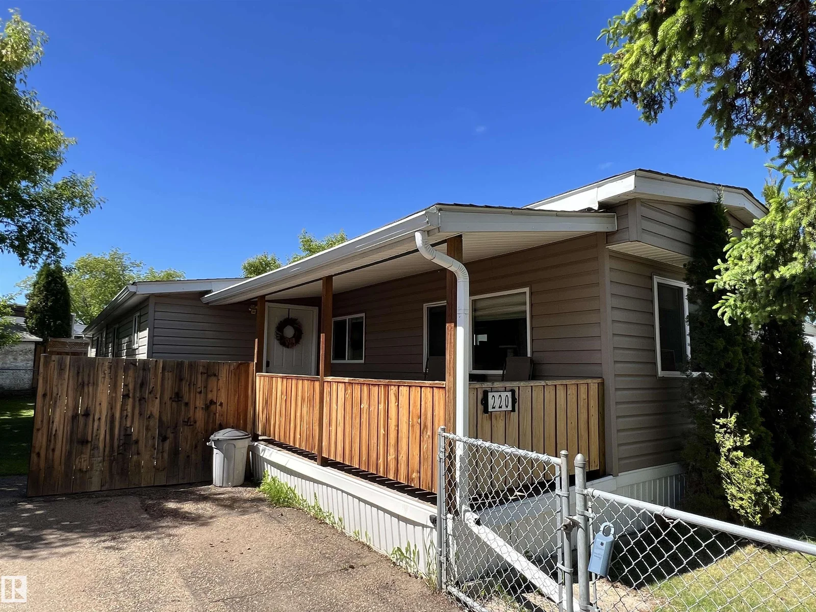 220 Evergreen Mobile PA NE, Edmonton - 3 bedroom Single Family Residence for sale