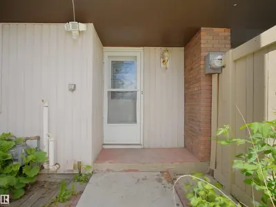 Interior photo 1 of #4 14110 80 ST NW