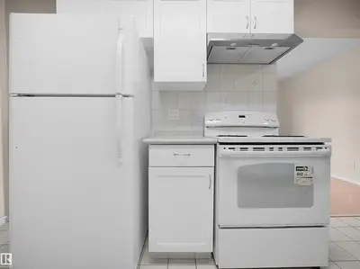 Interior photo 3 of #4 14110 80 ST NW