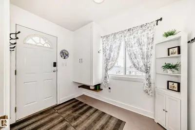 Interior photo 3 of 24523 TWP ROAD 582