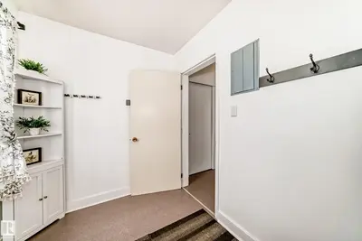 Interior photo 4 of 24523 TWP ROAD 582