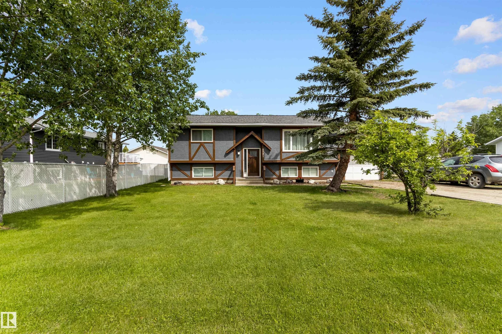 5121 52 ST, Rocky Rapids - 4 bedroom Detached Single Family for sale