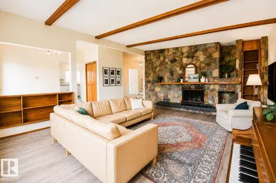 Interior photo 2 of 14916 94 ST NW
