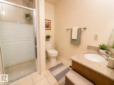 Interior photo 3 of 1 MUNRO CO