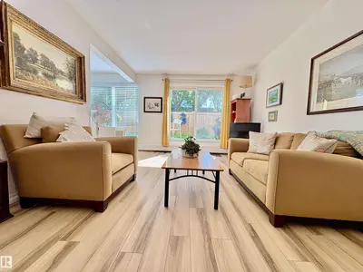 Interior photo 4 of #3 10324 119 ST NW
