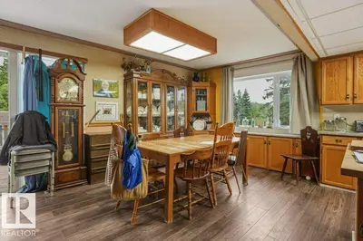 Interior photo 3 of 54056 RGE ROAD 211