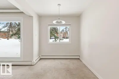 Interior photo 4 of #124 5730 RIVERBEND RD NW