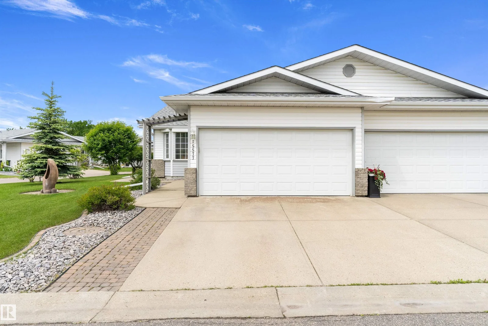 15577 59A ST NW, Edmonton - 4 bedroom Duplex for sale
