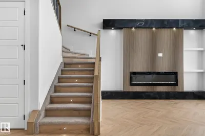 Interior photo 4 of 2316 63 AV NE