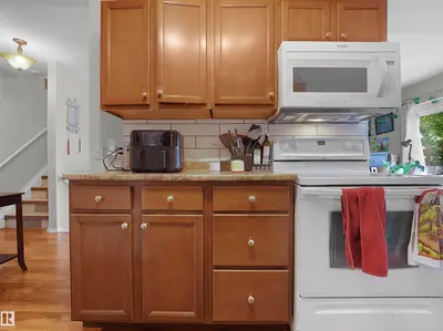 Interior photo 2 of #B 16405 89 AV NW