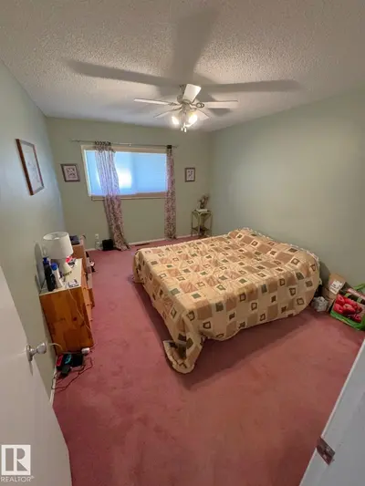 Interior photo 2 of 5093 45 ST