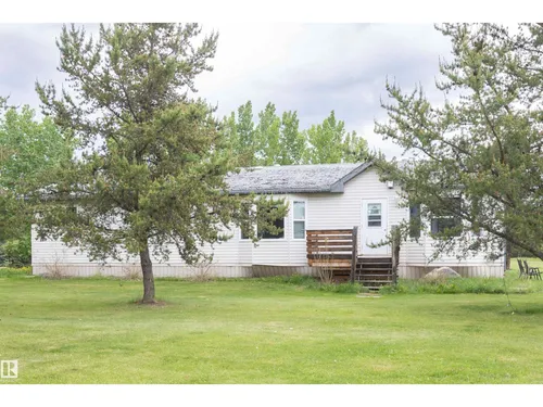 209 5128 Highway 18, Rural Barrhead County - $519,000