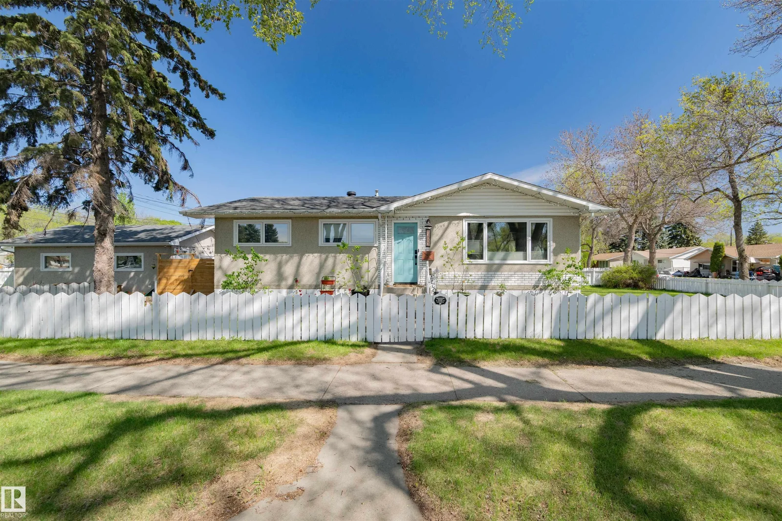 12002 39 ST NW, Edmonton - 6 bedroom Detached Single Family for sale