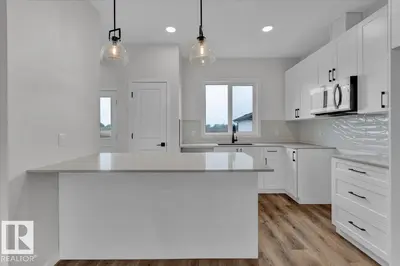 Interior photo 4 of 113 BRICKYARD DR