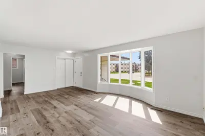 Interior photo 4 of 13303 58 ST NW