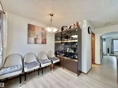 Interior photo 2 of 320 SPRUCE RIDGE RD