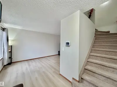 Interior photo 1 of 320 SPRUCE RIDGE RD