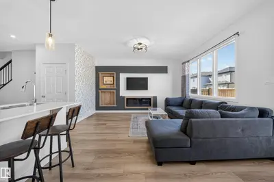 Interior photo 2 of 1684 12 ST NW