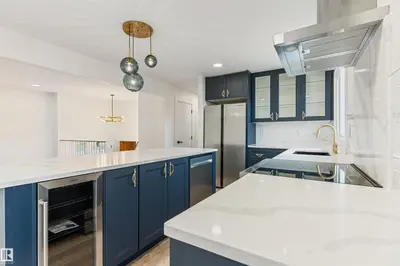 Interior photo 4 of 4735 49 A ST