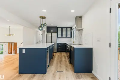 Interior photo 3 of 4735 49 A ST