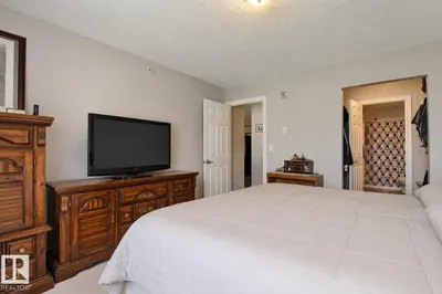 Interior photo 3 of 4403 23 ST NW