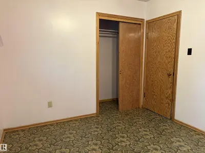 Photo 3 of 5511 50 St