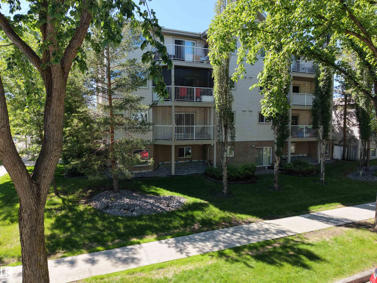 #201 11408 108 AV NW, Edmonton - 2 bedroom Apartment for sale