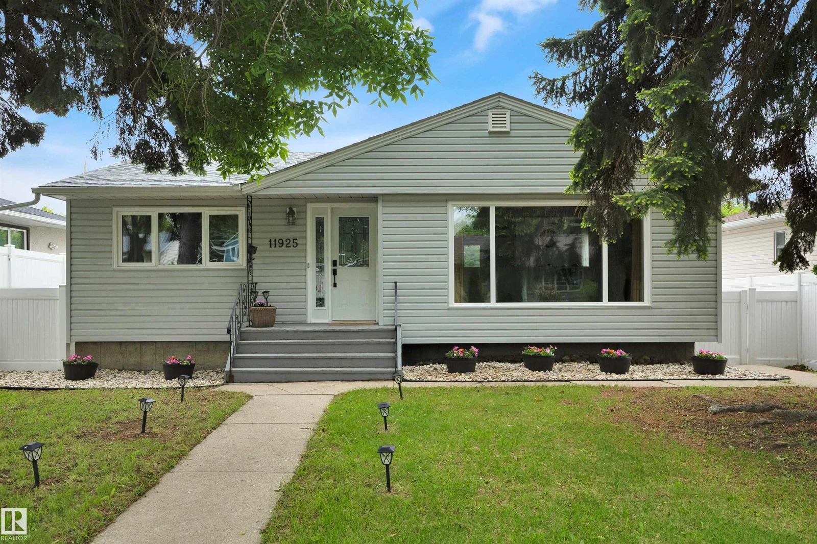 11925 37 ST NW, Edmonton - 5 bedroom Detached Single Family for sale