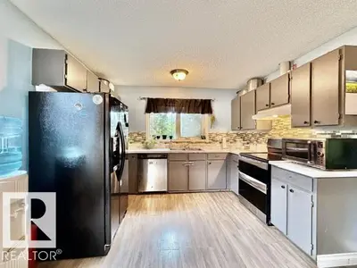 Interior photo 2 of 169 GARNET CR